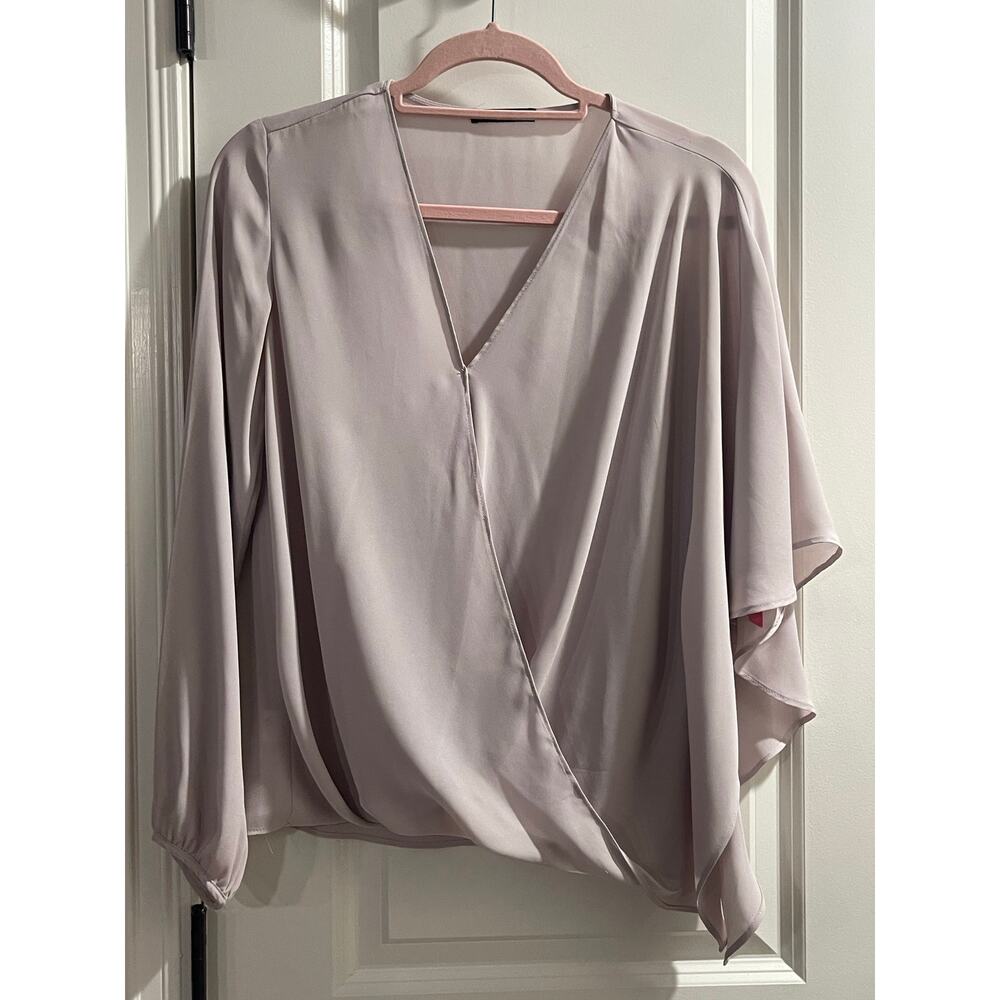 krisa lilac ruffle sleeve blouse - S EUC